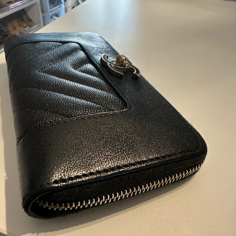 Chanel Black Leather Wallet - Picture 4 of 15